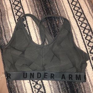 Under Armour Sports Bra 🤩